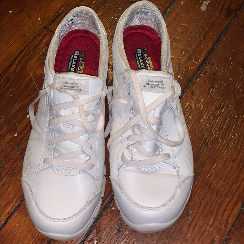 Nursing shoes